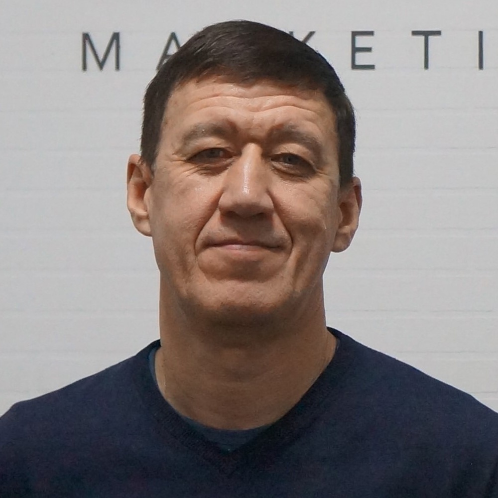 Буриев Азиз